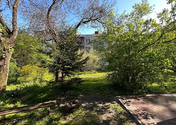 котляревського з садом *