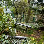 котляревського з садом Apartment *
