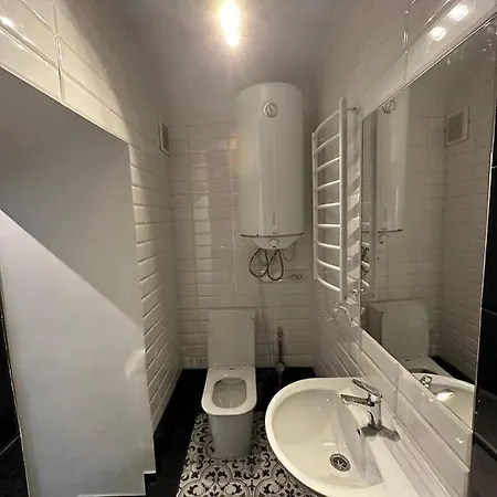 котляревського з садом Apartment *